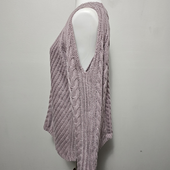 Annabelle Dusty Lavender Cable Cold Shoulder Sweater Size Large/XL - Picture 3 of 6